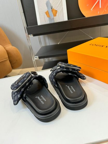 Louis Vuitton Pool Pillow Comfort Slide Sandals - Image 2
