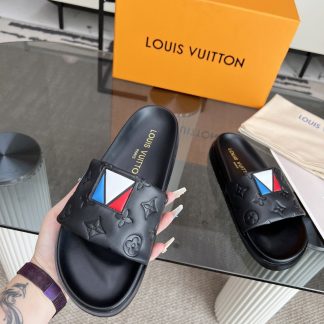 Louis Vuitton autumn and winter slippers