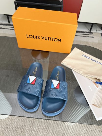 Louis Vuitton autumn and winter slippers