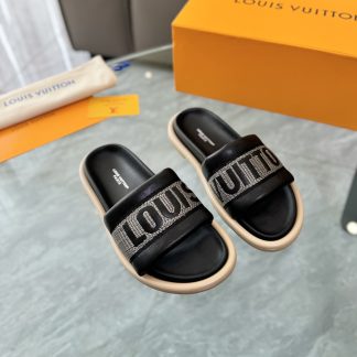 Louis Vuitton couple slippers