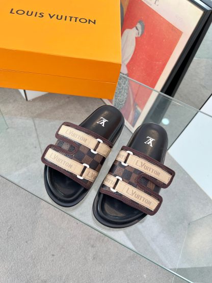 Louis Vuitton high-end men's summer slippers
