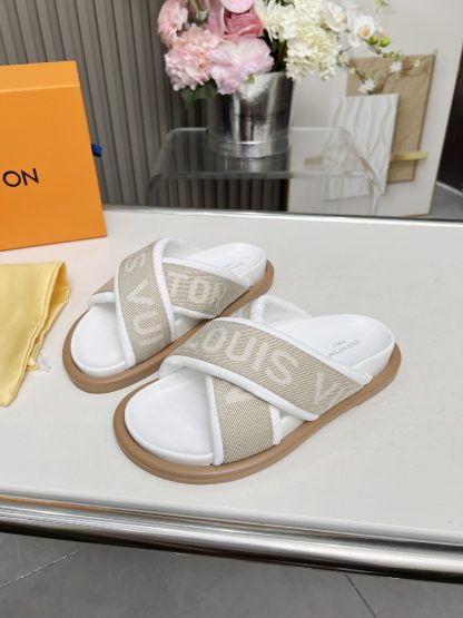 Louis Vuitton Spring and Summer New Slippers