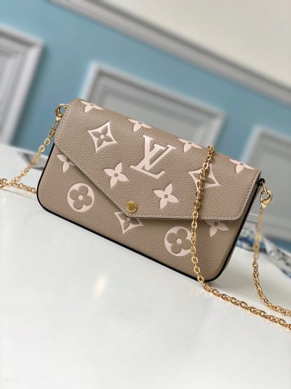 Louis Vuitton bag m69977 this model pochette félicie chain bag