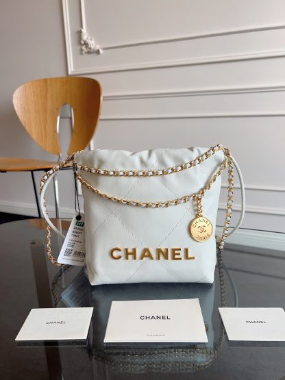 Chanel Classic Minisize 22 Bag