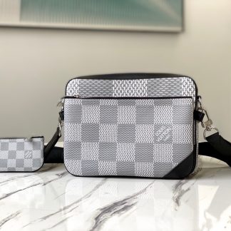 Louis Vuitton bag m6944 white check