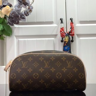 Louis Vuitton bag m47528 coffee grid toiletry bag