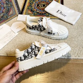 Dior fashionable shell toe white shoes