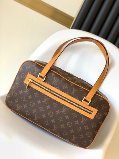 Louis Vuitton vintage old-fashioned smiley armpit bag