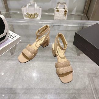 Chanel Spring/Summer new classic apricot mixed sheepskin sandals, heel height 5cm