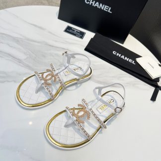 Chanel new white classic flip-flop intellectual and elegant sandals