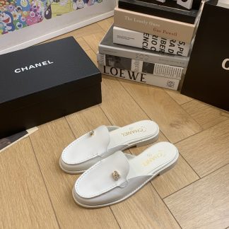 Chanel Early Spring White Classic Perfect Match Flash Brick Daily Sandals