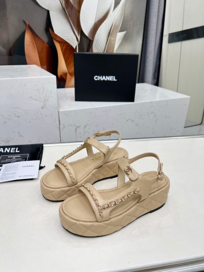Chanel Spring Apricot Top Chain Versatile Lightweight Sandals