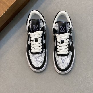 Louis Vuitton co-branded casual sneakers