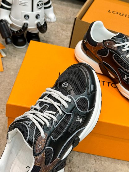 Louis Vuitton Olympia series couples' models Silver Horn King leisure sports shoes running shoes - Image 2