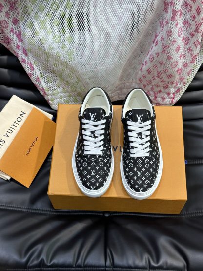 Louis Vuitton men's high-end casual sports shoes