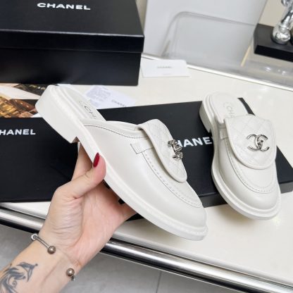 Chanel autumn and winter new goddess elegant temperament white half-slippers