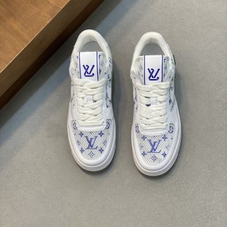 Louis Vuitton co-branded casual sneakers