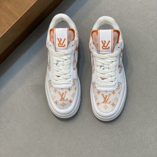 Louis Vuitton co-branded casual sneakers