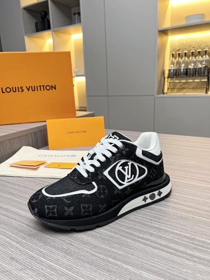 Louis Vuitton new runaway men's breathable sneakers - Image 2
