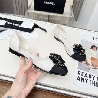 Chanel Spring/Summer Dancing Shoes Series Small Round Toe White Flat Sandals Heel Height 1.5cm