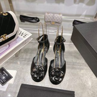 Chanel early spring new camellia series black sandals heel height 2.5cm