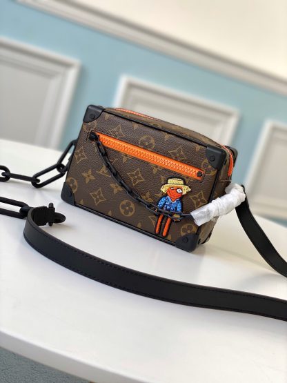 Louis Vuitton Zoooom with Friend series m80159 small box bag