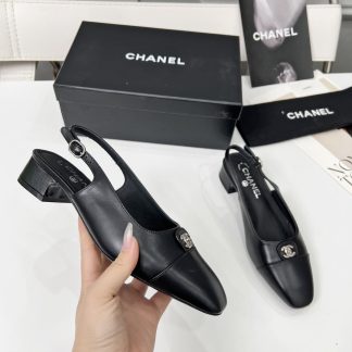 Chanel Early Spring Dance Shoes Series New Small Round Head Black Retro Feeling Sandals