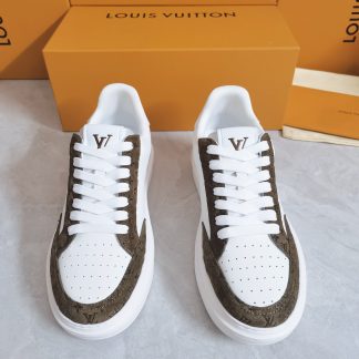 Louis Vuitton classic casual sports sneakers