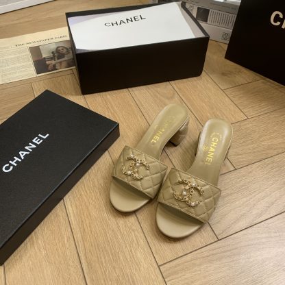 Chanel spring and summer new apricot color characteristic lady temperament durable thick heel sandals heel height 4.5cm