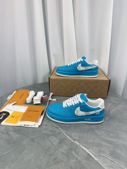 Louis Vuitton couple's co-branded sports shoes