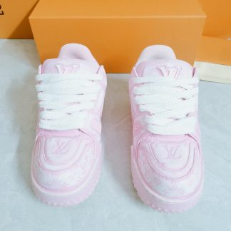 Louis Vuitton washed popular men's sports shoes