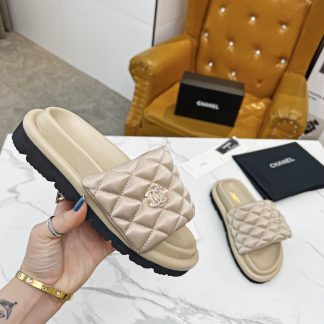 Chanel Couple's High-end Fashionable Apricot Sandals