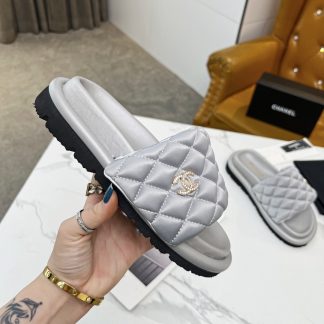 Chanel Couple's High-end Fashionable Gray Sandals