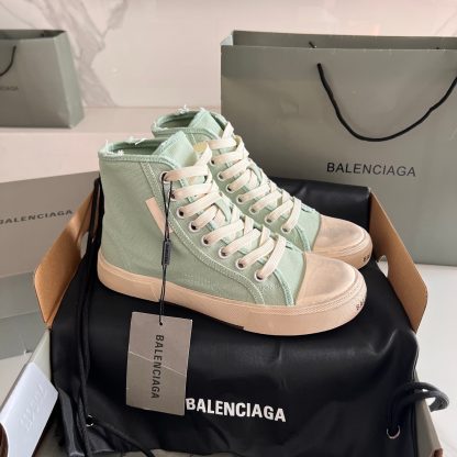 Balenciaga trendy high-top distressed canvas shoes