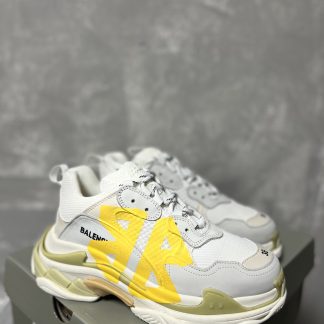 Balenciaga classic tape element couple sneakers