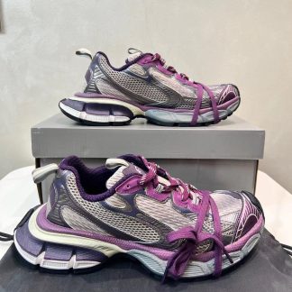 Balenciaga fashionable trendy sports shoes
