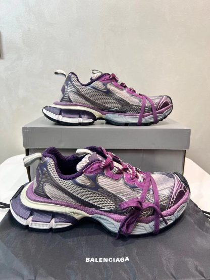 Balenciaga fashionable trendy sports shoes