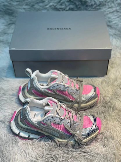 Balenciaga fashionable trendy sports shoes