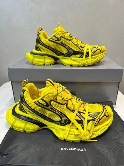 Balenciaga stylish and versatile dad shoes