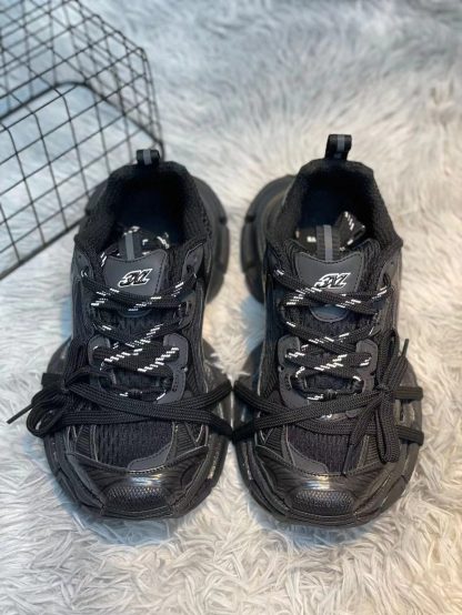 Balenciaga fashionable versatile trendy dad shoes