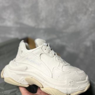 Balenciaga Fashion Canvas Dad Shoes