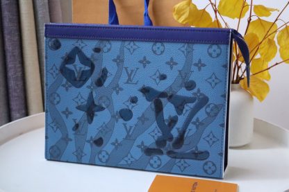 Louis Vuitton POCHETTE VOYAGE Medium Handbag