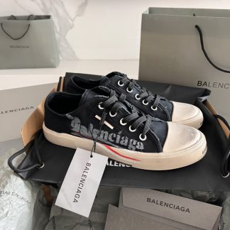 Balenciaga canvas casual shoes