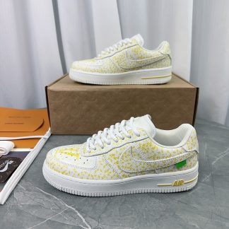 Louis Vuitton couple's co-branded sports shoes