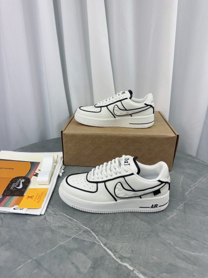 Louis Vuitton couple's co-branded sports shoes - Image 2