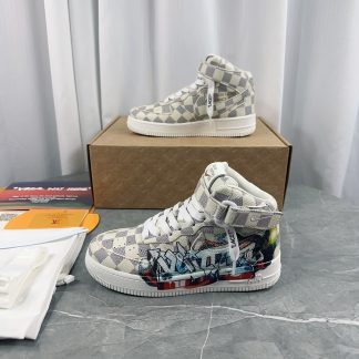Louis Vuitton couple's co-branded sports shoes