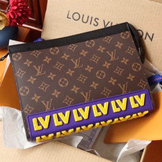 Louis Vuitton POCHETTE VOYAGE Clutch