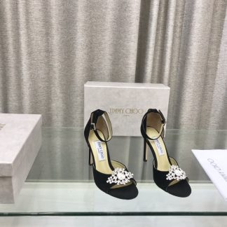 Jimmy Choo classic diamond buckle fashionable high-heeled sandals