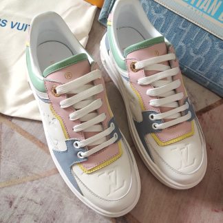 Louis Vuitton's new white thick-soled shoes for early spring