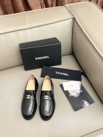 Chanel versatile black shiny slim temperament loafers heel height 2cm